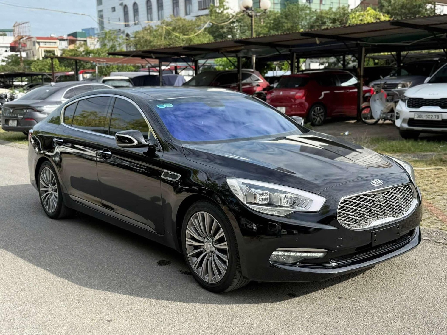 KIA Quoris/K9 từng ra mắt thị trường Việt vào năm 2016. Ảnh: Mẫn Hồ