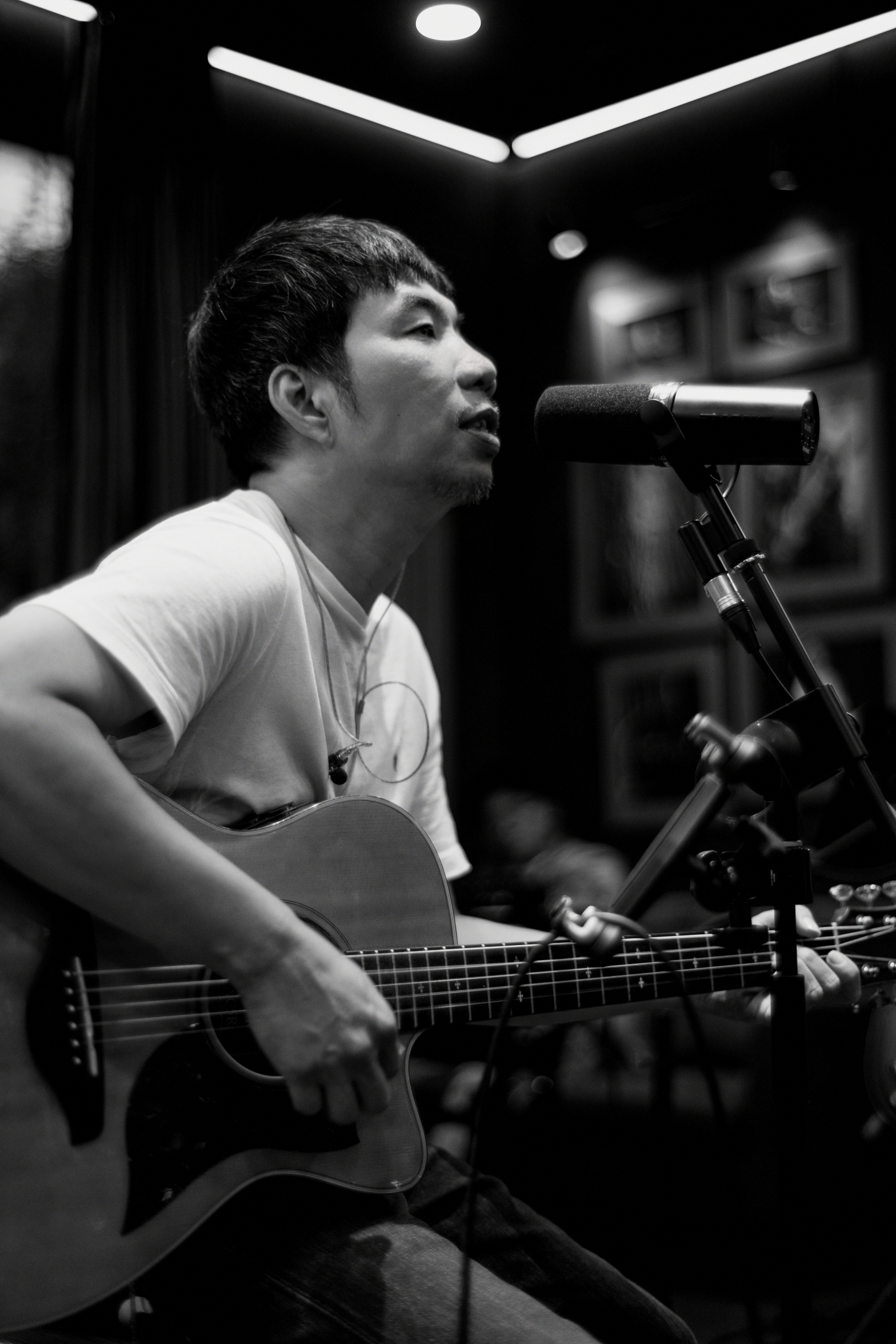 Xem hình ảnh hậu trường, dân tình lại càng hóng đến ngày được chìm đắm trong không gian âm nhạc cùng Hải Bột