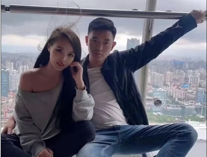 Zhang Bo và người tình là Ye Cheng duan