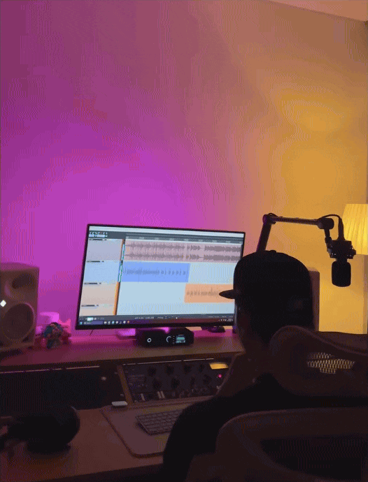 Chỉ với 3 chữ mà làm chao đảo cõi mạng