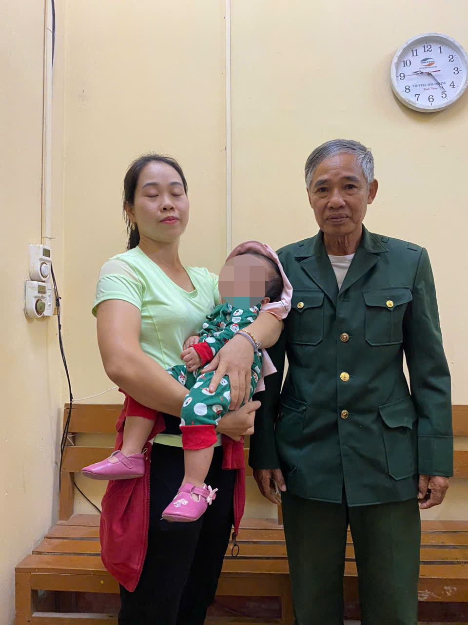 Người dân phát hiện bé gái bị bỏ rơi trước đó.