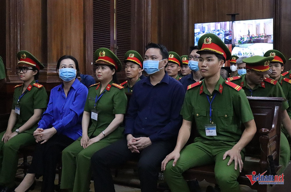 Bị cáo Trương Mỹ Lan và các đồng phạm. Ảnh: VH