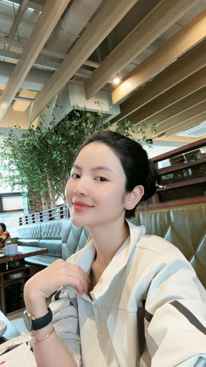 Vợ Quang Hải nhận được nhiều lời khen về nhan sắc