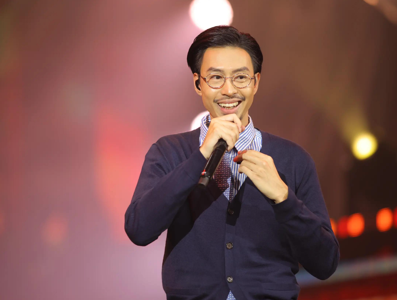 Phải đến 6 tháng sau, Đen Vâu mới chính thức trở lại sân khấu