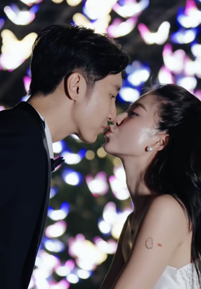 Key - Mẫn Tiên chính thức làm đám cưới sau 2 năm kết hôn và có con trai đầu lòng