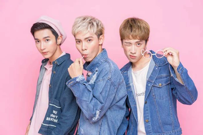 Đội hình debut đầu tiên của Monstar với 3 thành viên bao gồm Key, Erik, Nicky