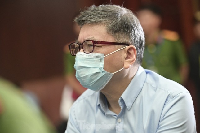 Công ty CP Đầu tư Times Square Việt Nam nộp 7,5 tỷ đồng cho bị cáo Chu Lập Cơ.