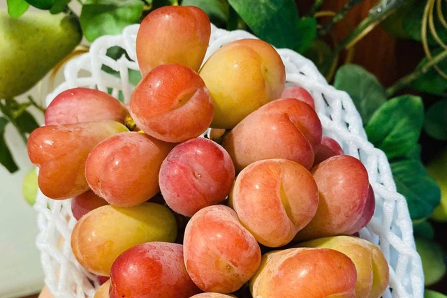 Nho trái tim Nhật Bản. Ảnh: Mia Fruit.