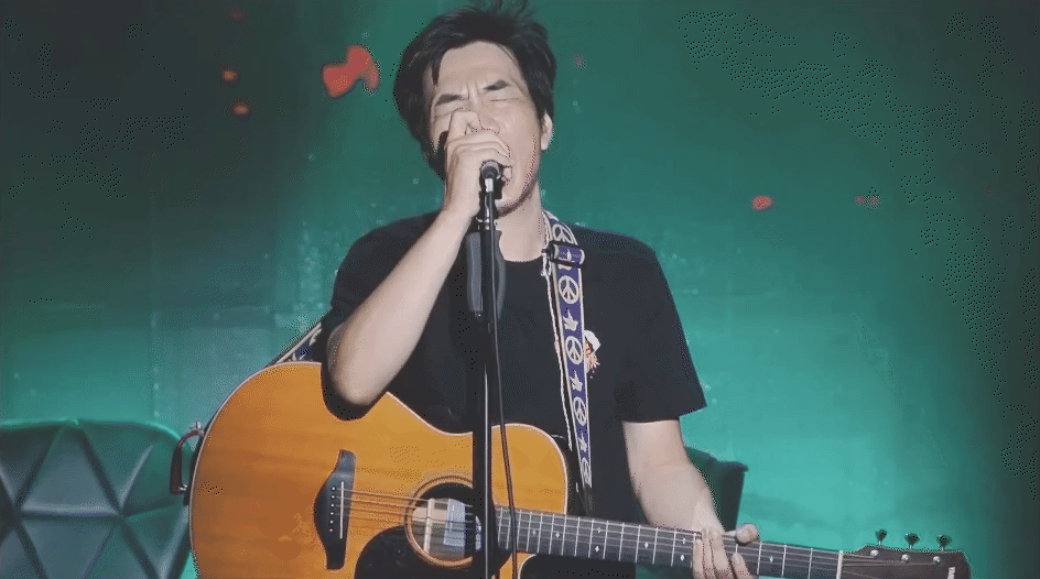 Giọng hát nội lực, cảm xúc của huyền thoại rock Việt dễ khiến khán giả yêu nhạc bồi hồi cảm xúc