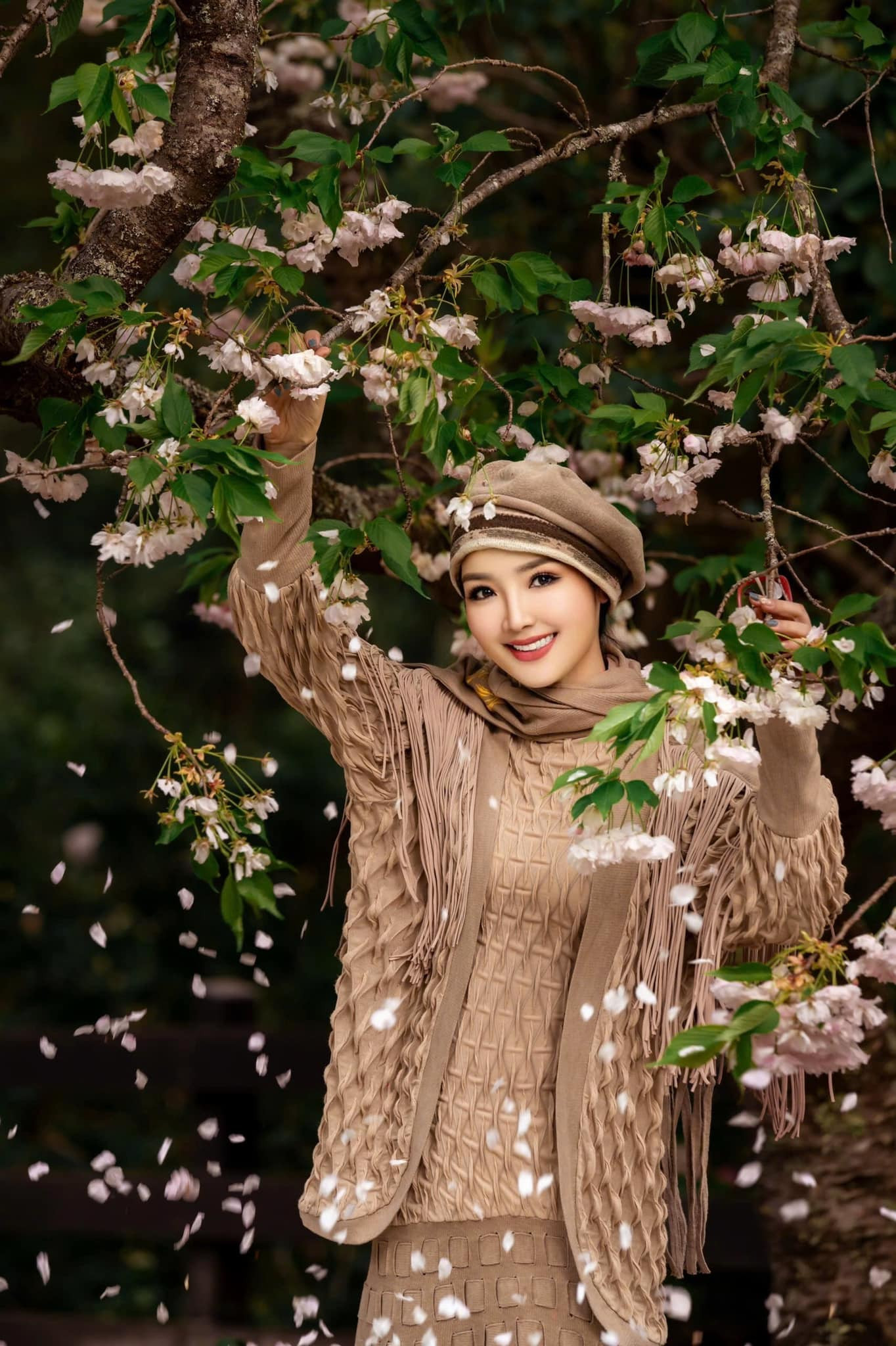 Dù không còn hoạt động nhiều trong giới nghệ thuật, Giáng My vẫn được công chúng quan tâm nhờ vẻ đẹp nổi bật.