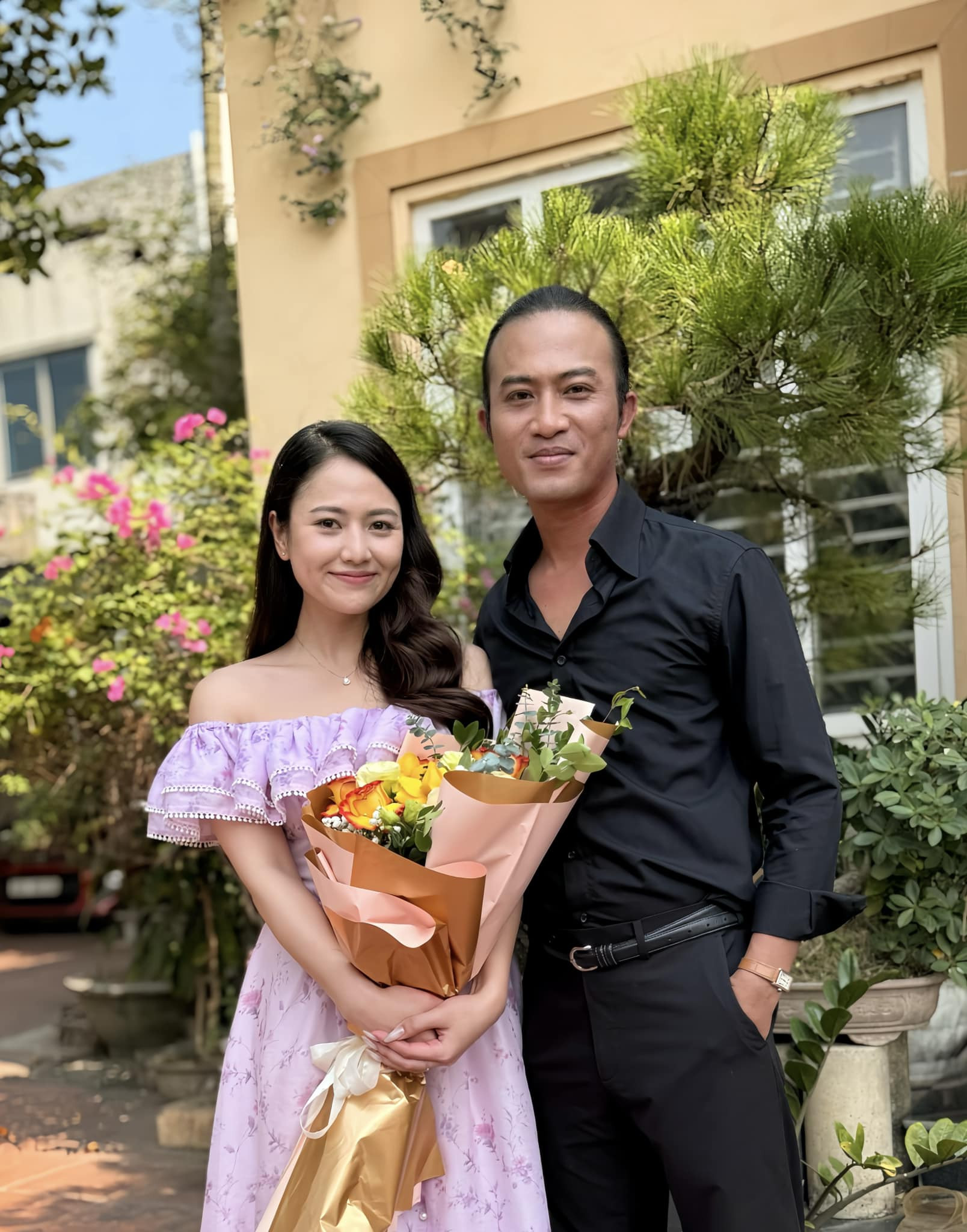 Việt Hoa và Doãn Quốc Đam trong ngày quay cuối. Ảnh: FBNV 