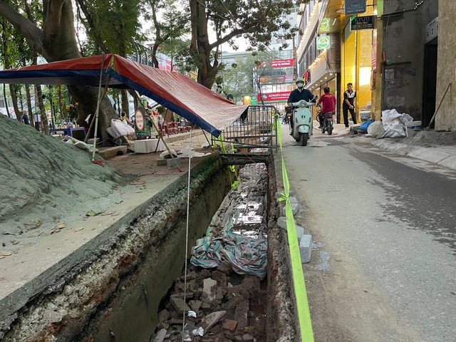 Hiện, chính quyền địa phương đã làm việc với các sở ngành và đơn vị liên quan để di dời các bộ hài cốt về nghĩa trang phù hợp