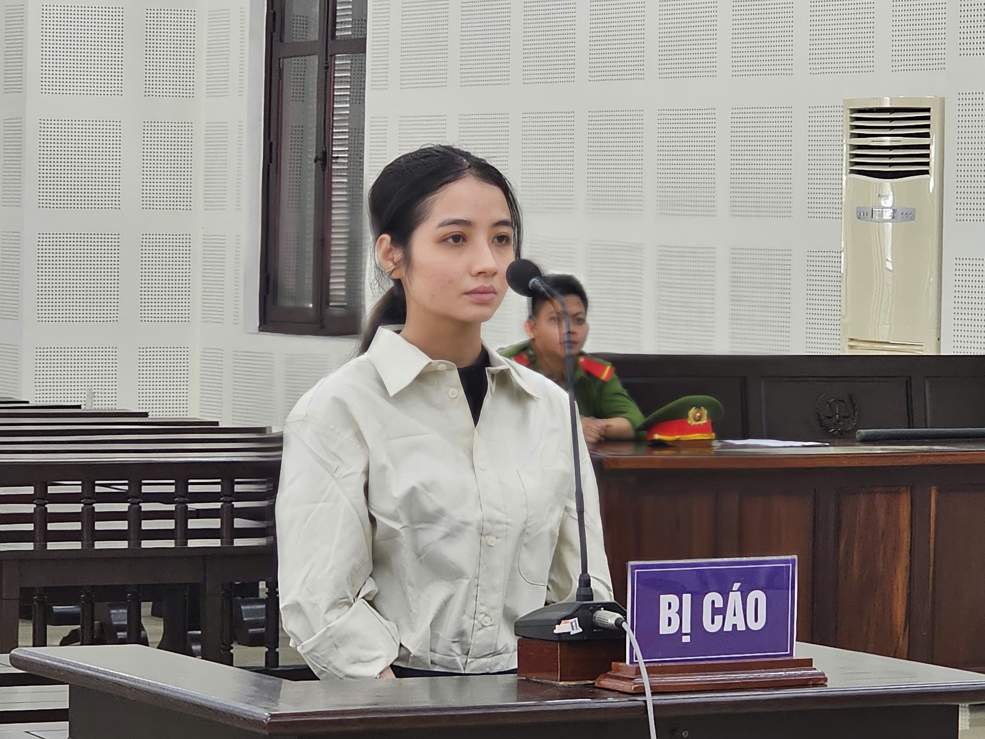 Nguyễn Thùy Dương tại tòa