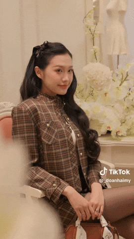 Nhan sắc Doãn Hải My sau khi sinh con đầu lòng