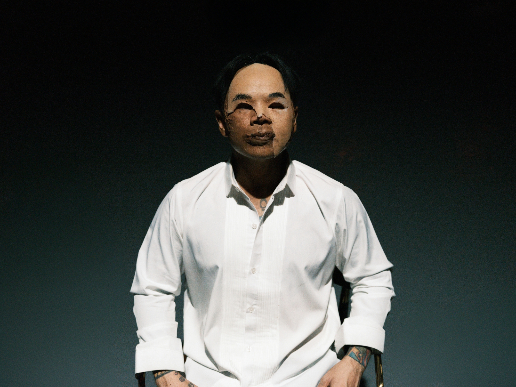 Hình tượng kinh dị của Binz trong MV mới