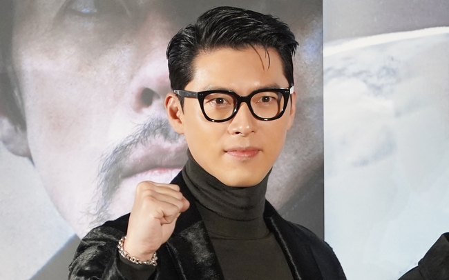 Hyun Bin sẽ tham gia You Quiz On The Block để quảng bá cho phim điện ảnh Harbin. Đây là lần đầu tiên sau 13 năm, anh mới lại xuất hiện trên một chương trình talkshow.