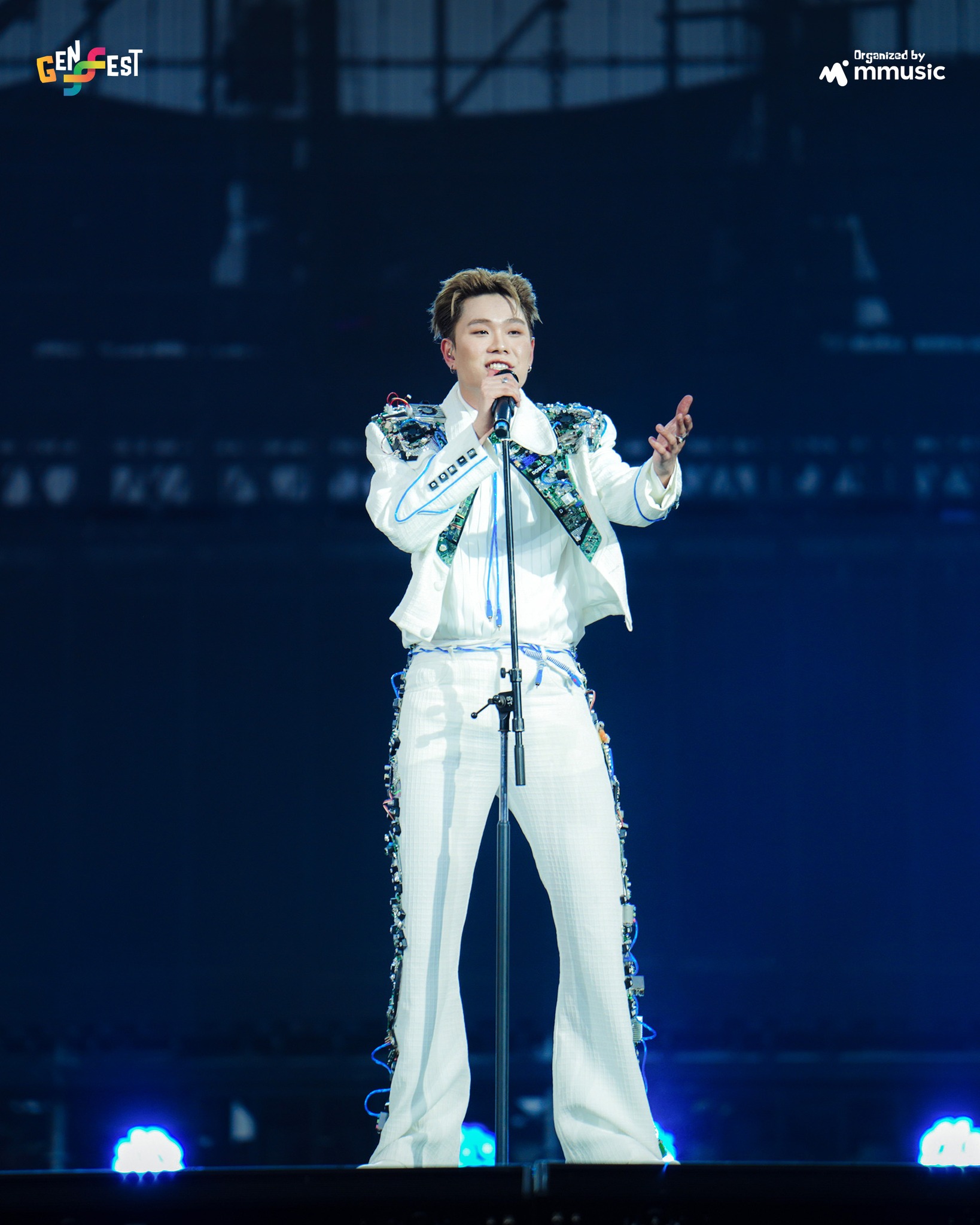 Dương Domic tự tin biểu diễn trước hơn 10 nghìn khán giả GENfest