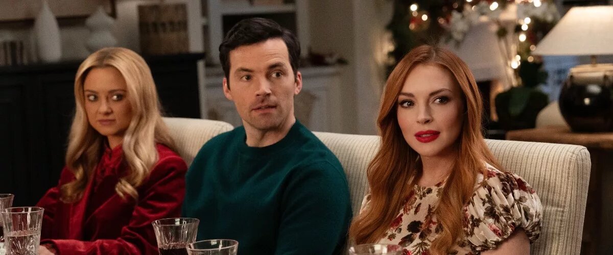 Our Little Secret theo chân cặp oan gia ngõ hẹp tìm mọi cách để xoay xở tình thế tiến thoái lưỡng nan