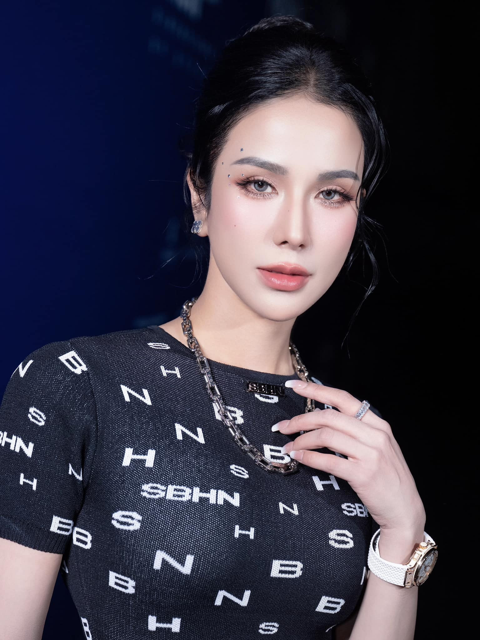 Sau cuộc hôn nhân đổ vỡ, nữ diễn viên ngày càng tỏa sáng. Danh tiếng từ cuộc thi 