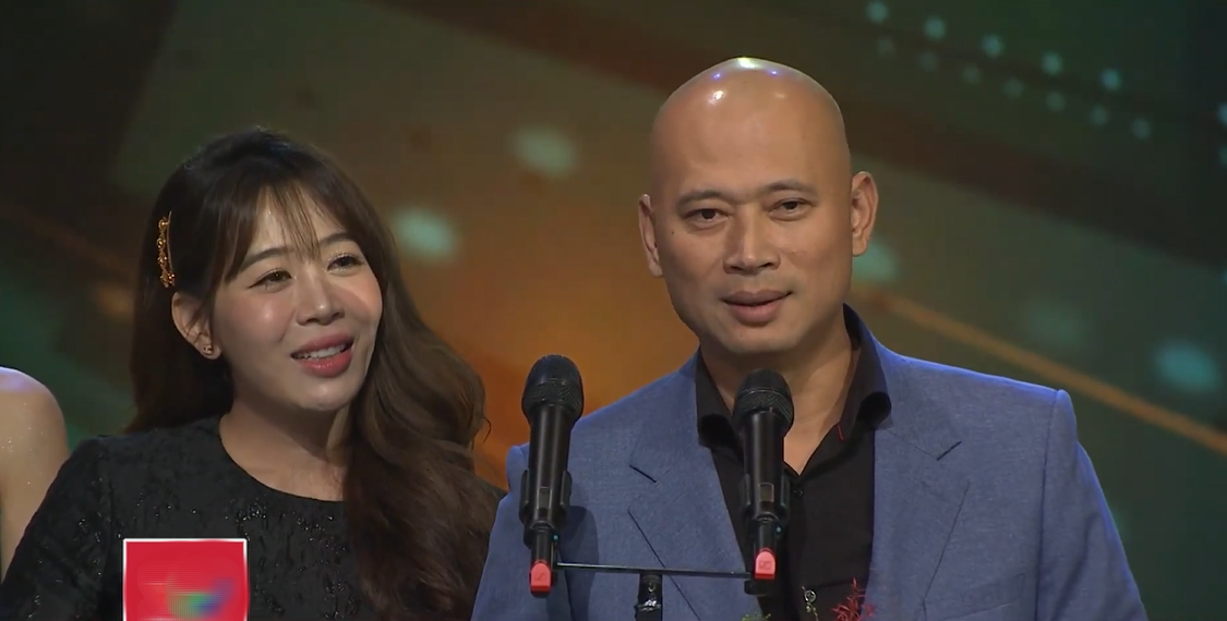 MC Long Vũ trong lần xuất hiện gần đây nhất trên sóng truyền hình gần 1 năm trước, tại buổi lễ trao giải thưởng Ấn tượng VTV - VTV Awards 2023.