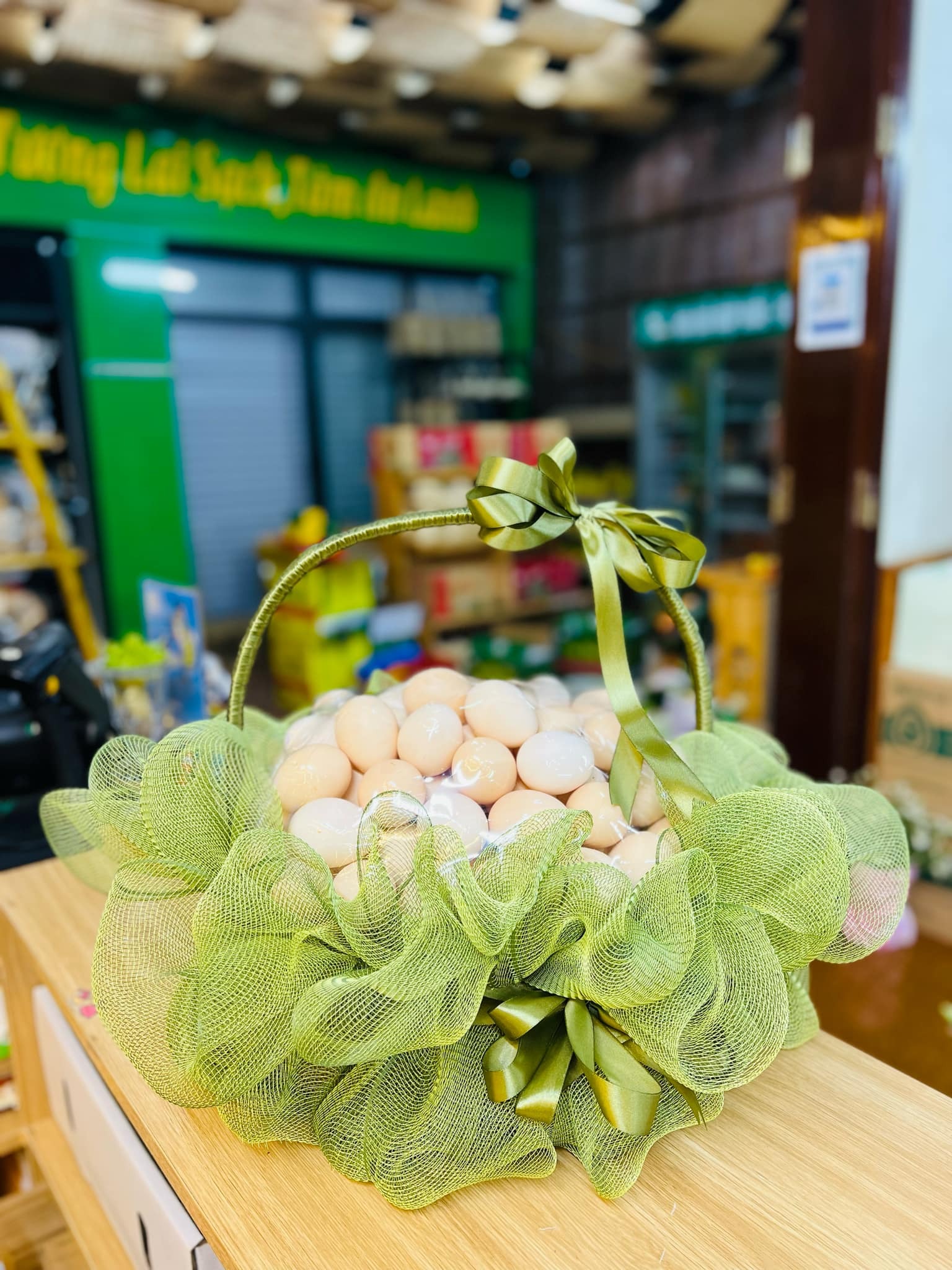 Màu sắc của giỏ quà sẽ do người tặng quyết định