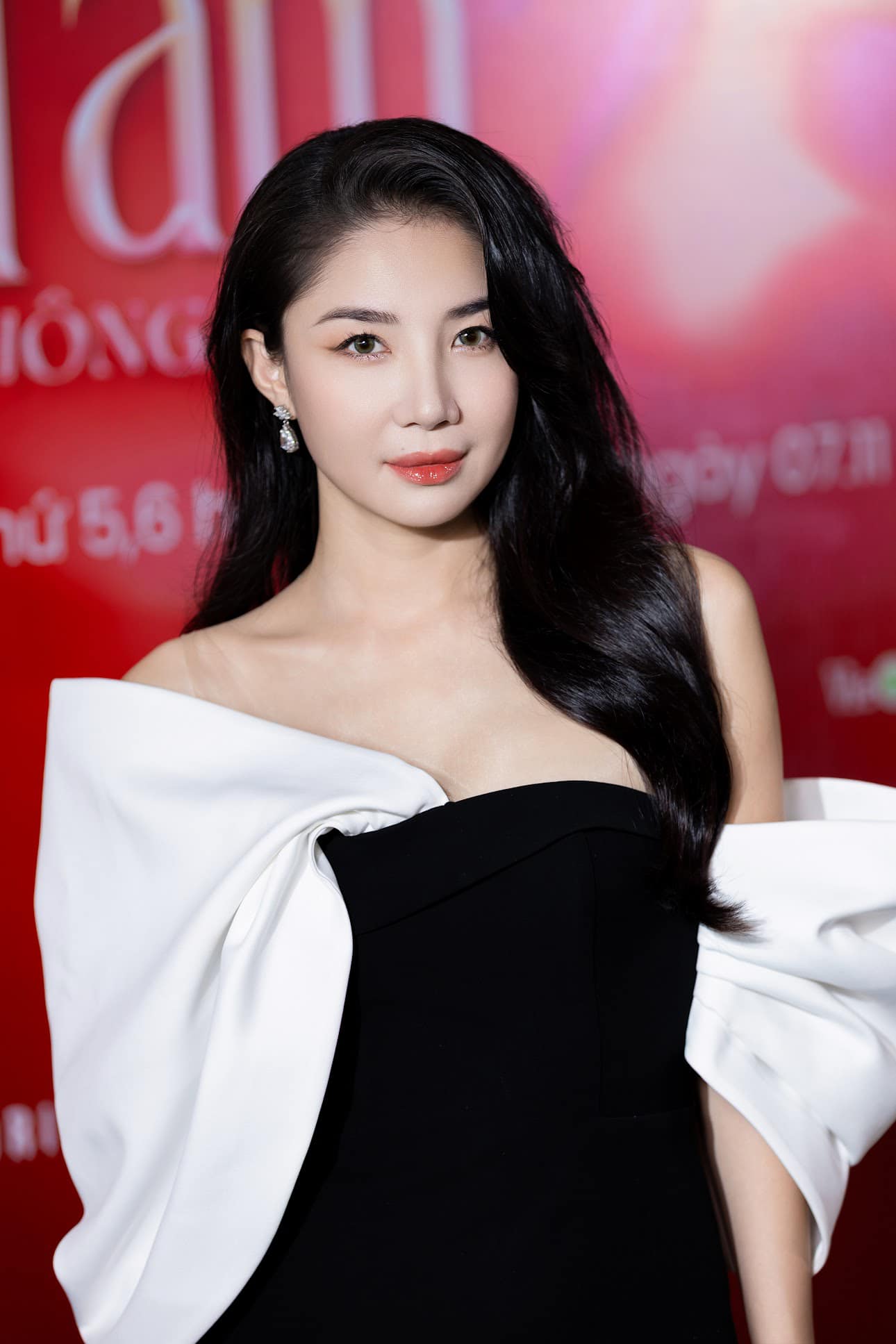 Diễn viên Minh Khuê.