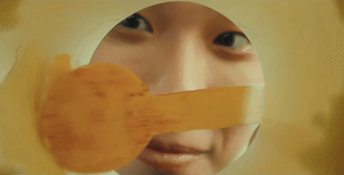 MV được quay dựng cơ bản với concept 