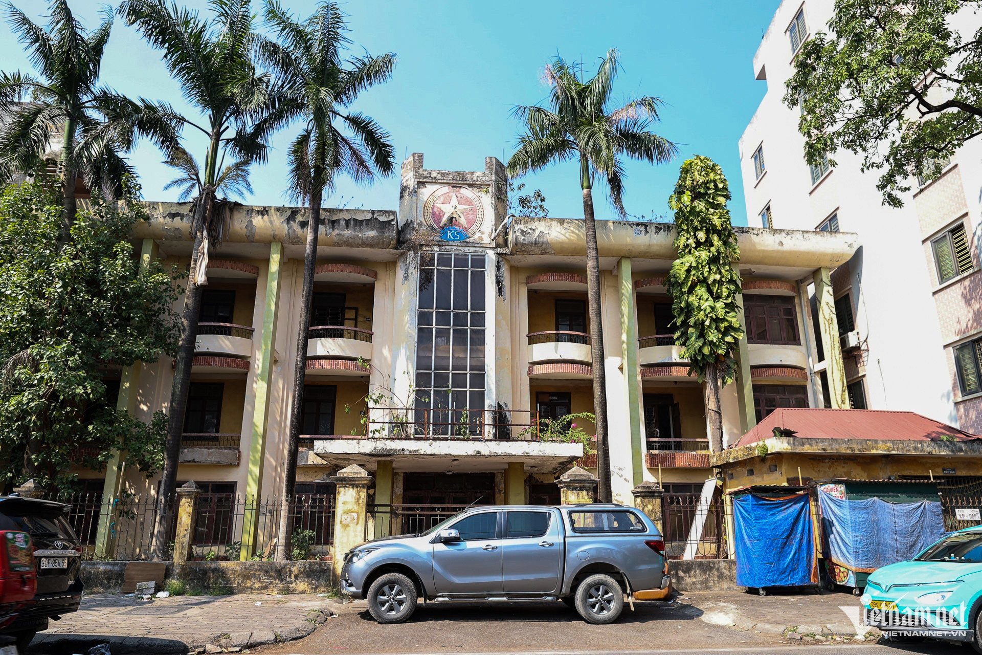 Số nhà 32 phố Tô Hiệu (quận Hà Đông) là trụ sở của Viện kiểm sát Nhân dân Tối cao, nhiều năm qua không có người lui tới. Ảnh: Phạm Hải