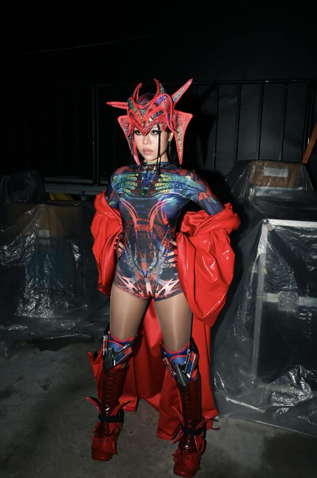 tlinh là nghệ sĩ nữ có thứ hạng cao nhất - #3 bảng chung và #2 bảng nghệ sĩ Việt