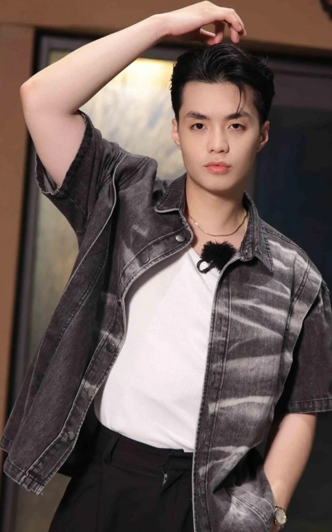 Sau 2 tháng vắng bóng, nam rapper lộ loạt tín hiệu sắp xuất hiện trở lại