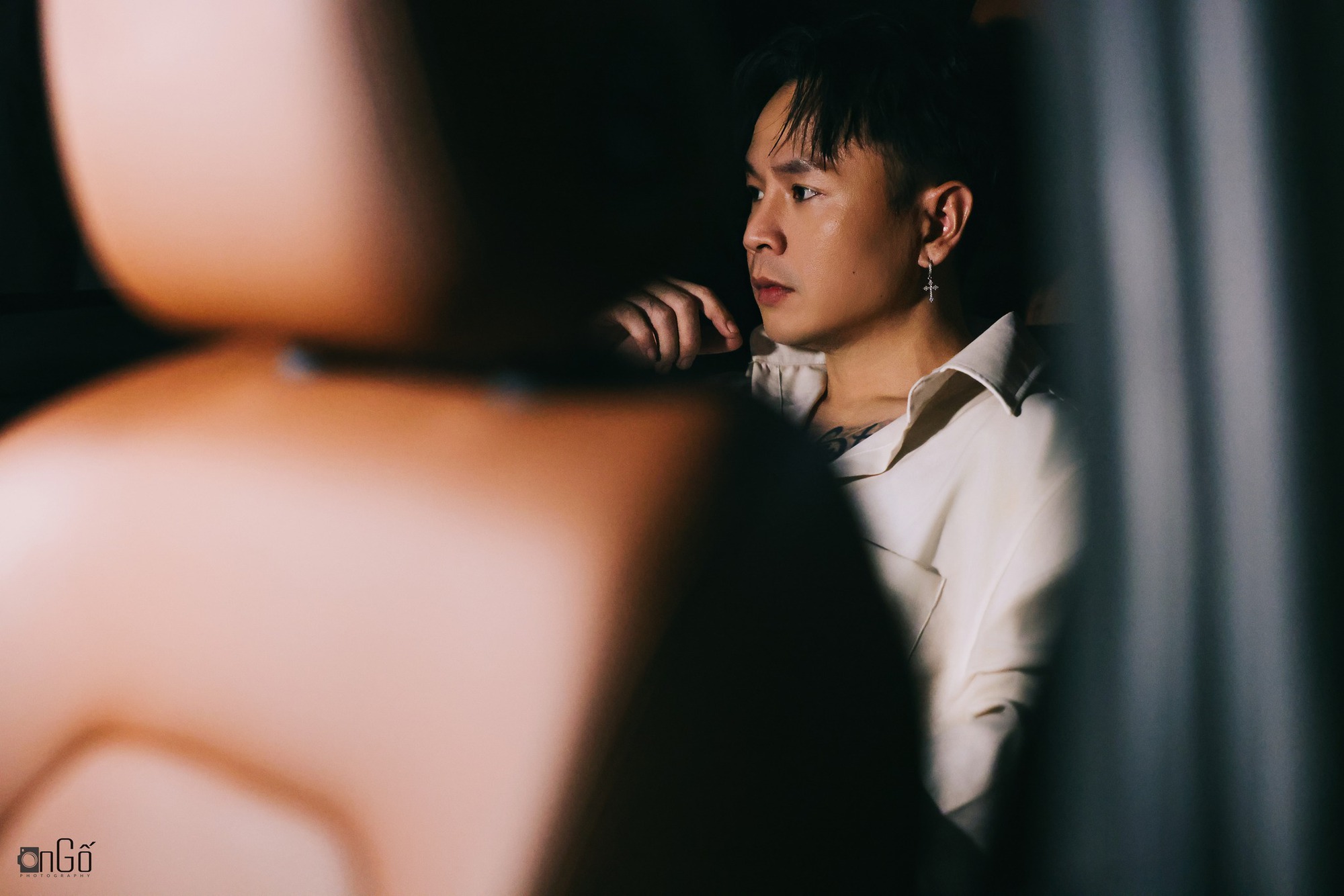 Vốn dĩ ít nói, nhưng Binz cũng không ngần ngại “xả” những năng lượng tiêu cực qua âm nhạc