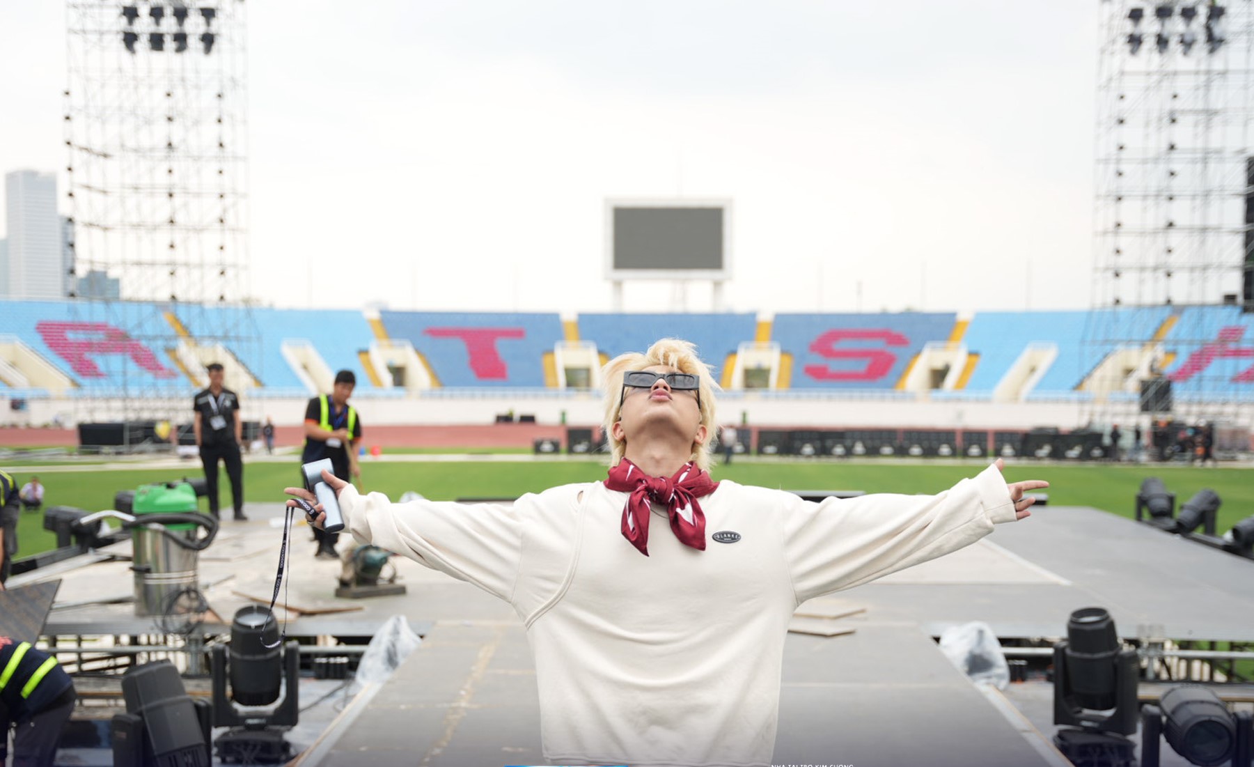 Các Anh Trai đã có buổi tổng duyệt đầu tiên tại SVĐ Mỹ Đình cho concert