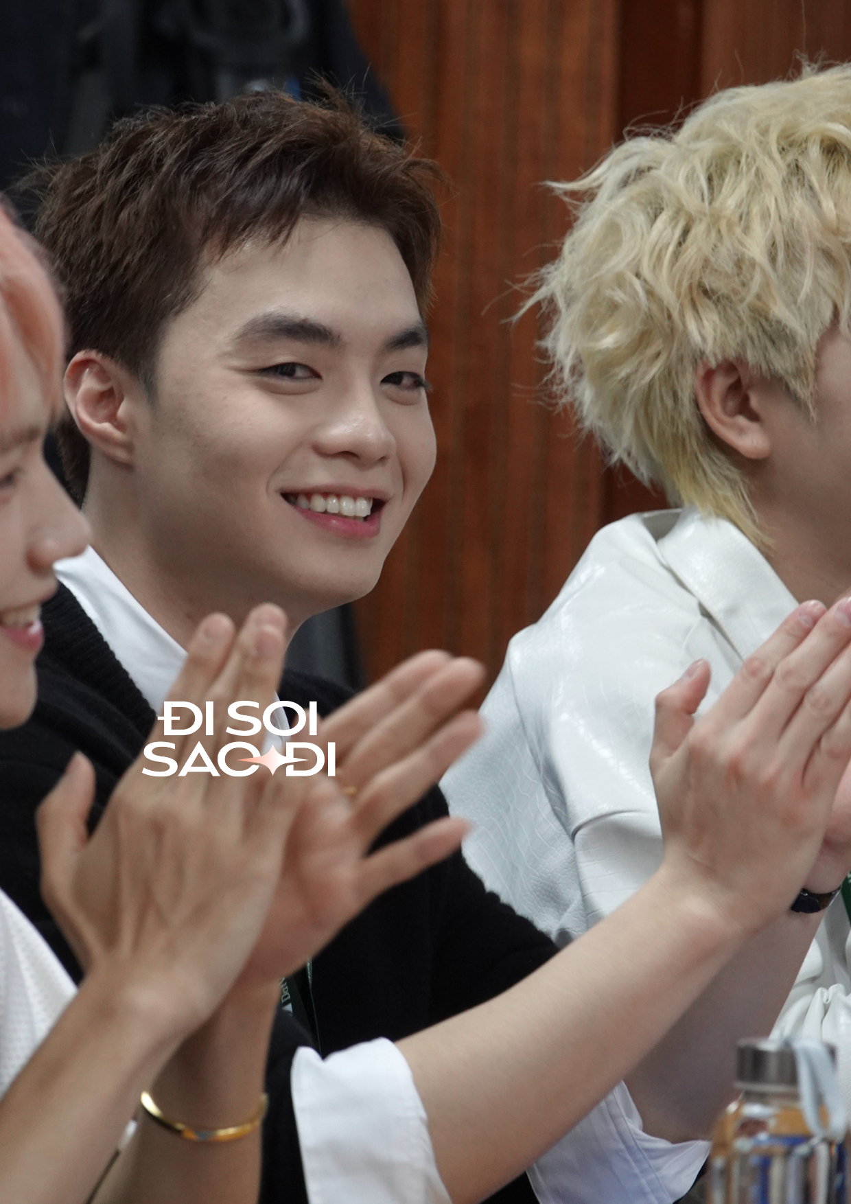 Việc cả ba hạn chế tương tác được cho là điều dễ hiểu