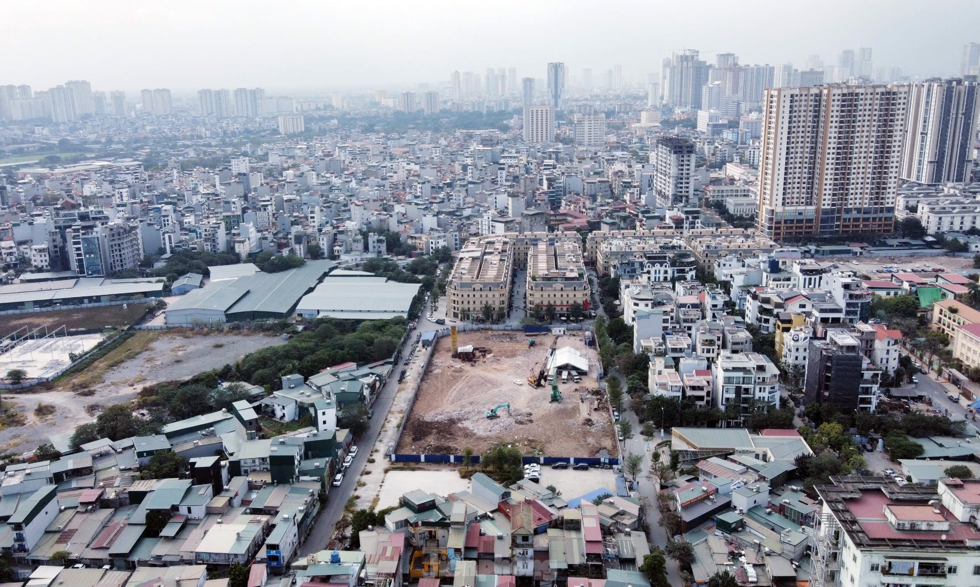 Hồi đầu năm 2024, Thanh tra Sở Xây dựng Hà Nội có kết luận chỉ rõ việc chủ đầu tư chậm triển khai xây dựng nhà ở xã hội tại ô đất NO1 khu đô thị mới Hạ Đình.