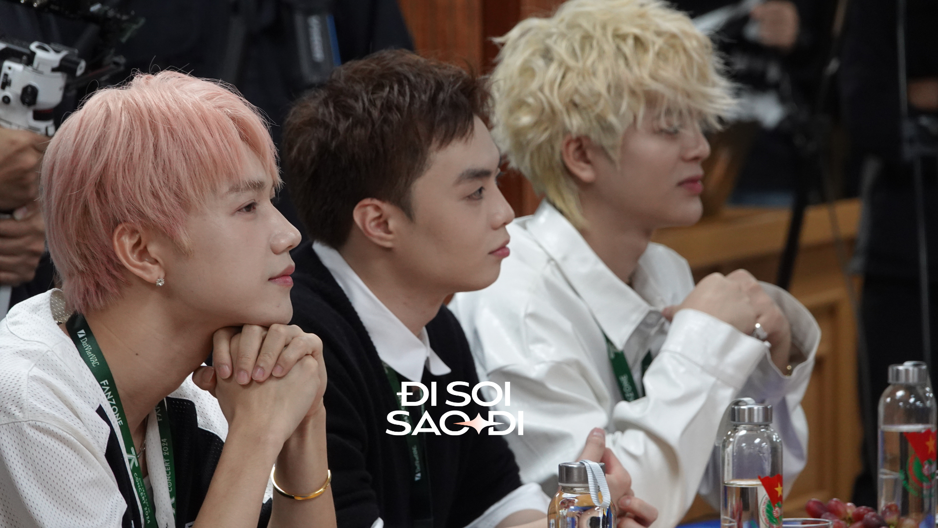 Negav ngồi cùng JSOL và Rhyder khi giao lưu tại Trung Ương Đoàn Thanh Niên