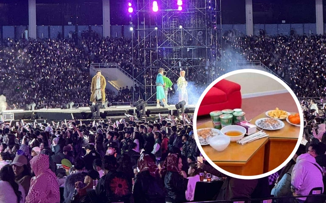 Concert Anh Trai Say Hi đang vướng phải tranh cãi vì những hình ảnh được cho là từ bữa ăn cho 2 hạng vé President Lounge (20 triệu) và Premier Lounge (10 triệu).