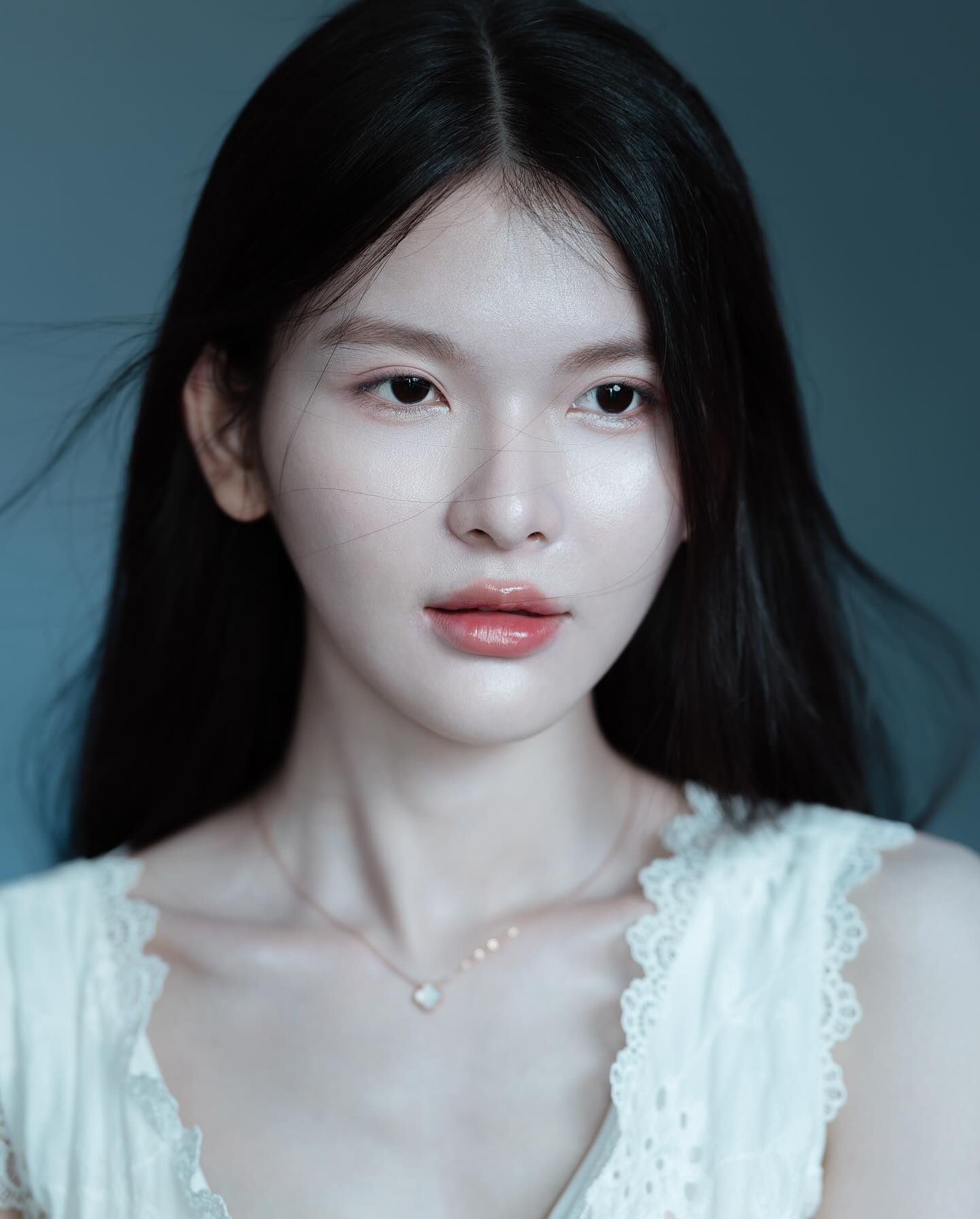 Cao Minh Hy khiến dân tình phát sốt vì vẻ đẹp cuốn hút.