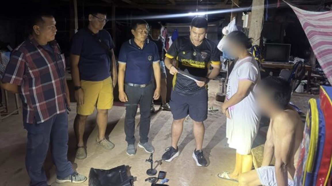 Nghi phạm bị bắt giữ ở tỉnh Chaiyaphum. Ảnh: Khaosod