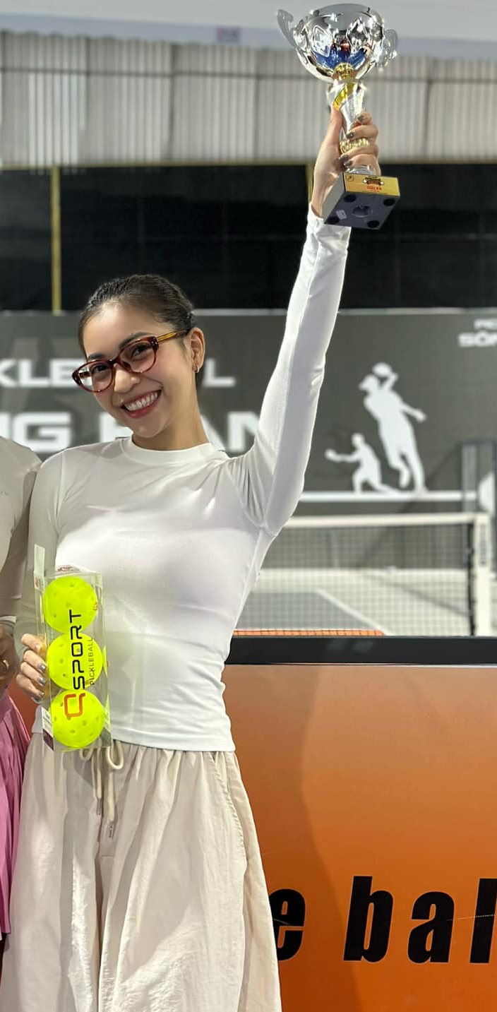 Nhật Lê khoe đạt giải khi thi đấu pickleball