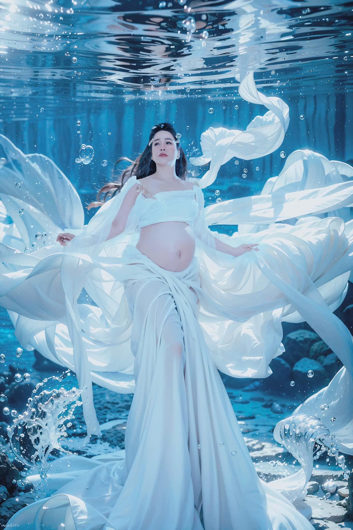 Nhật Kim Anh cho biết sau gần 9 tháng giấu tin vui thì nay đã có thể 