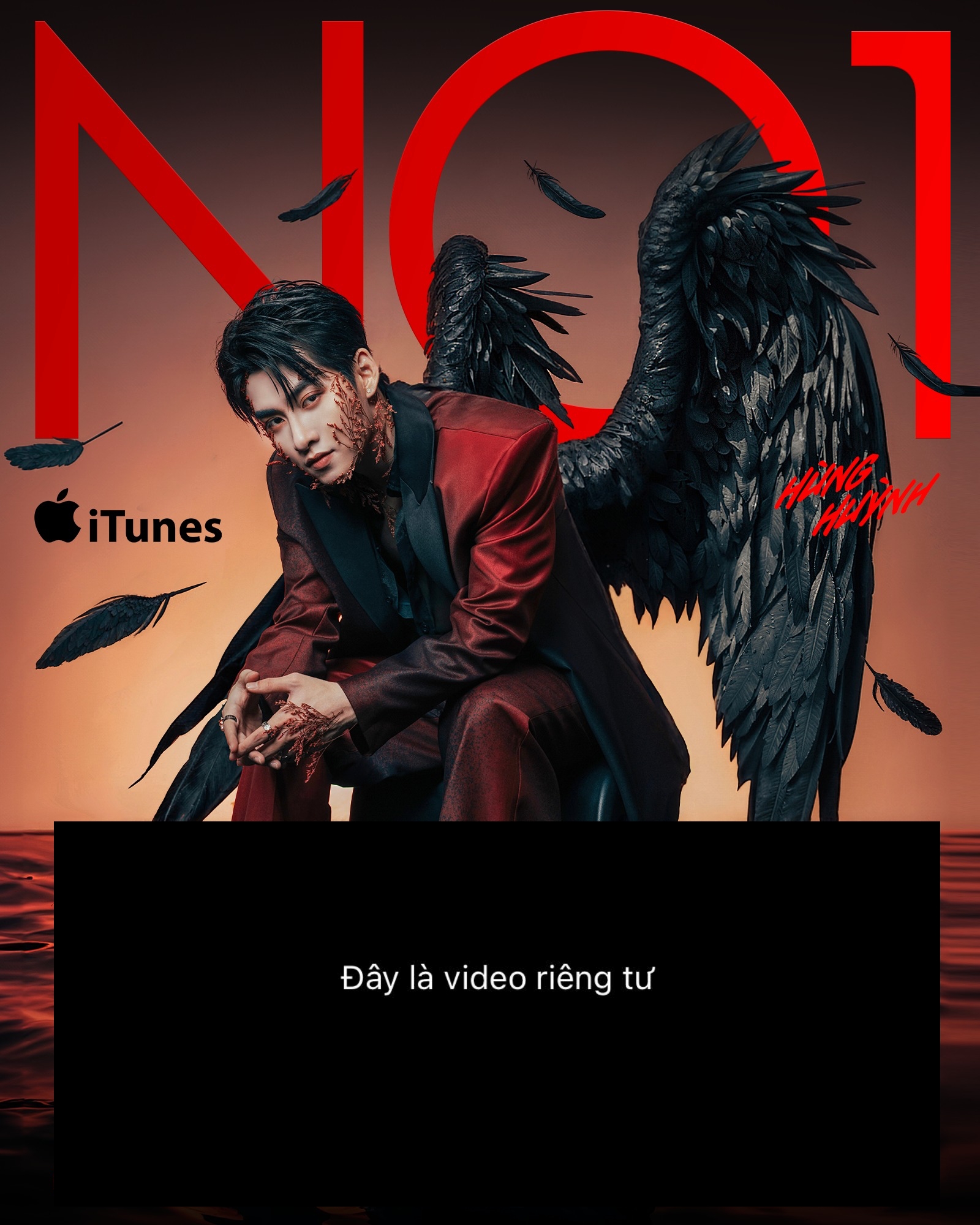 Sáng 18/12, nhiều fan phát hiện Hùng Huỳnh đã tạm khoá MV Chẳng Thể Nhắm Mắt