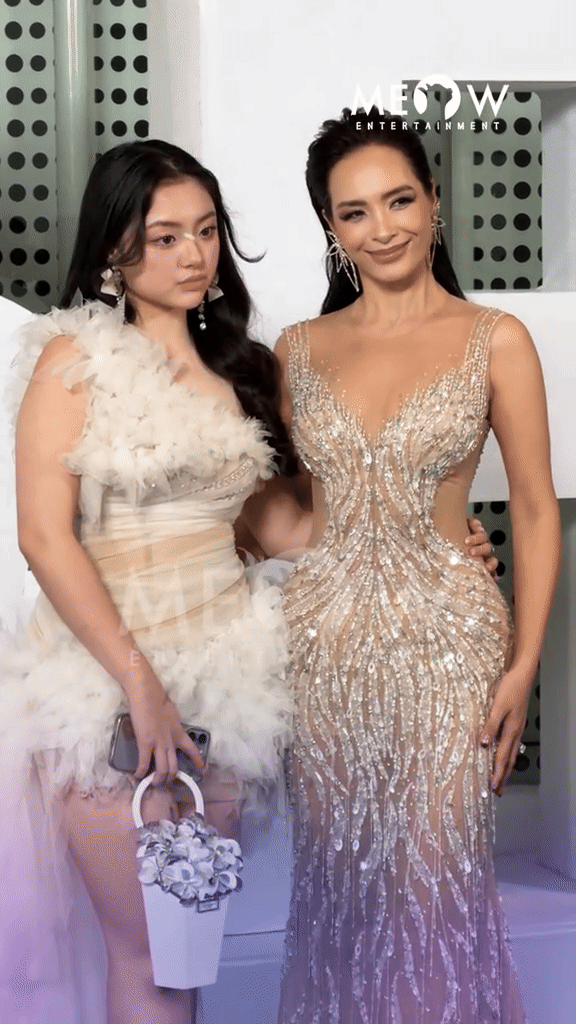 Dù dễ thương hay sang chảnh thì Suti đều cân được hết. (Nguồn: Meow Entertainment)