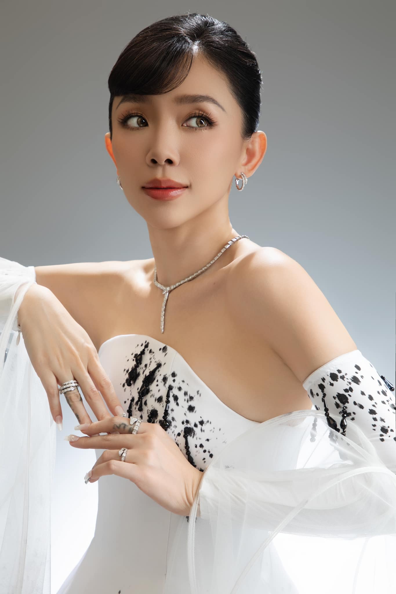 Vì thể hiện quá xuất sắc, Tóc Tiên được người hâm mộ 