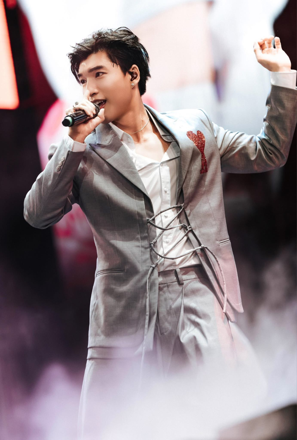 HIEUTHUHAI có gần 4,5 triệu người theo dõi trên các trang mạng xã hội.