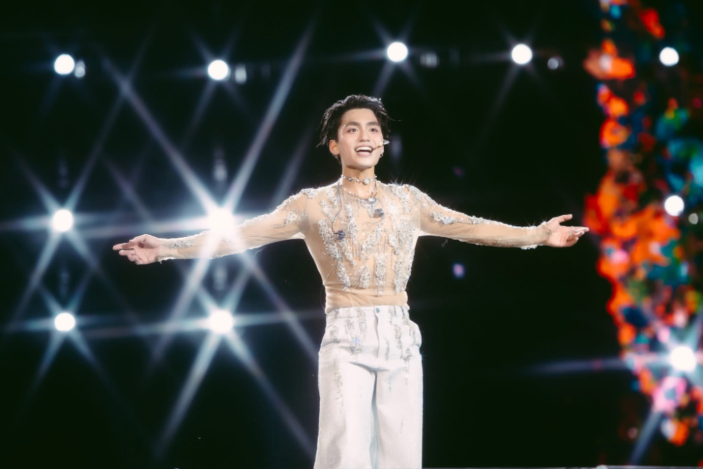 Mono Anh hiện có hơn 1 triệu lượt theo dõi trên các nền tảng mạng xã hội. 