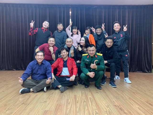 Bức ảnh gây xôn xao được NSND Tự Long đăng tải ngày 24/12