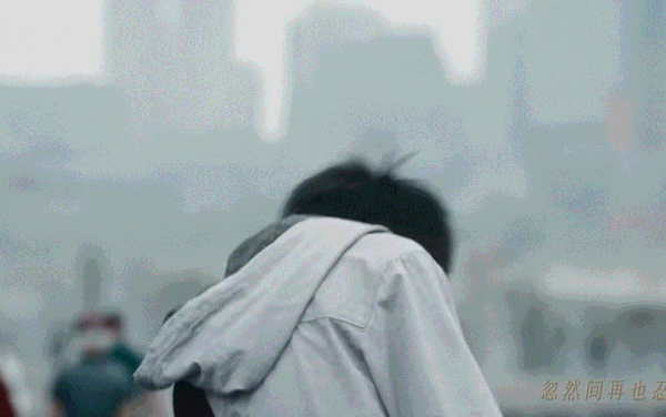 Dịch Dương Thiên Tỉ với màn hóa thân xuất sắc trong Tôi Bé Nhỏ