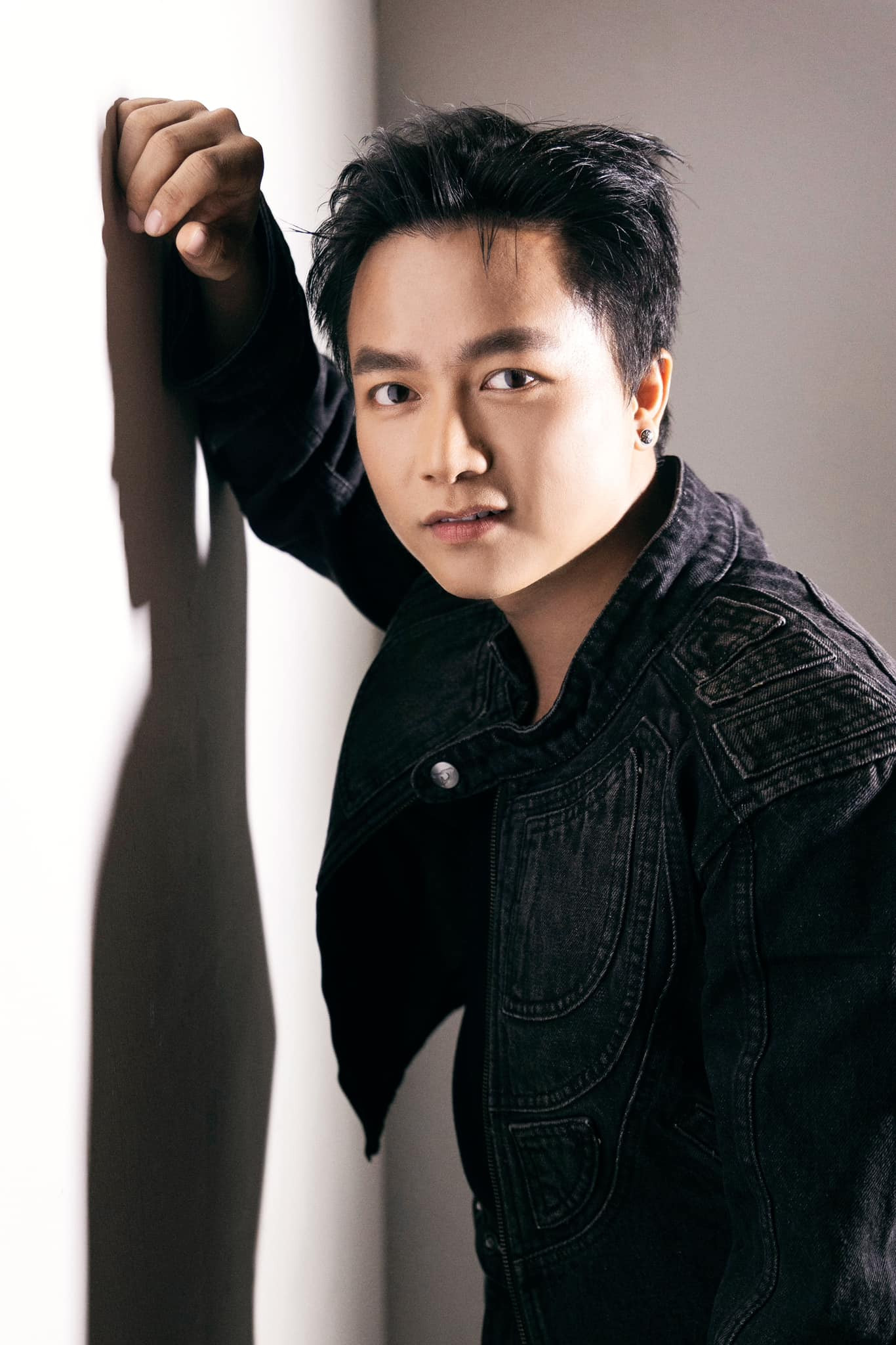 Nhạc sĩ Bùi Công Nam vừa thành lập công ty riêng, trở thành CEO.