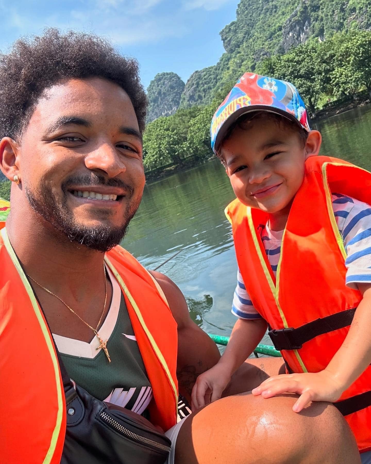 Gia đình anh thường xuyên đi du lịch tại Việt Nam