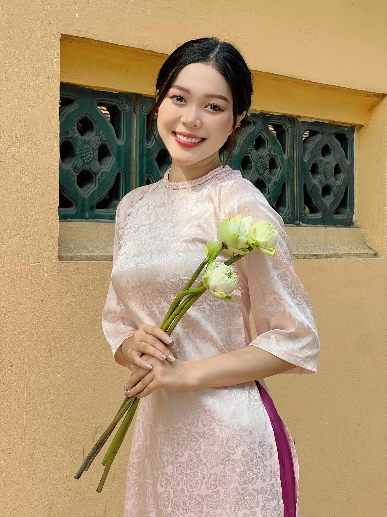 Nhan sắc đời thường của Tân Hoa hậu được khán giả khen ngợi